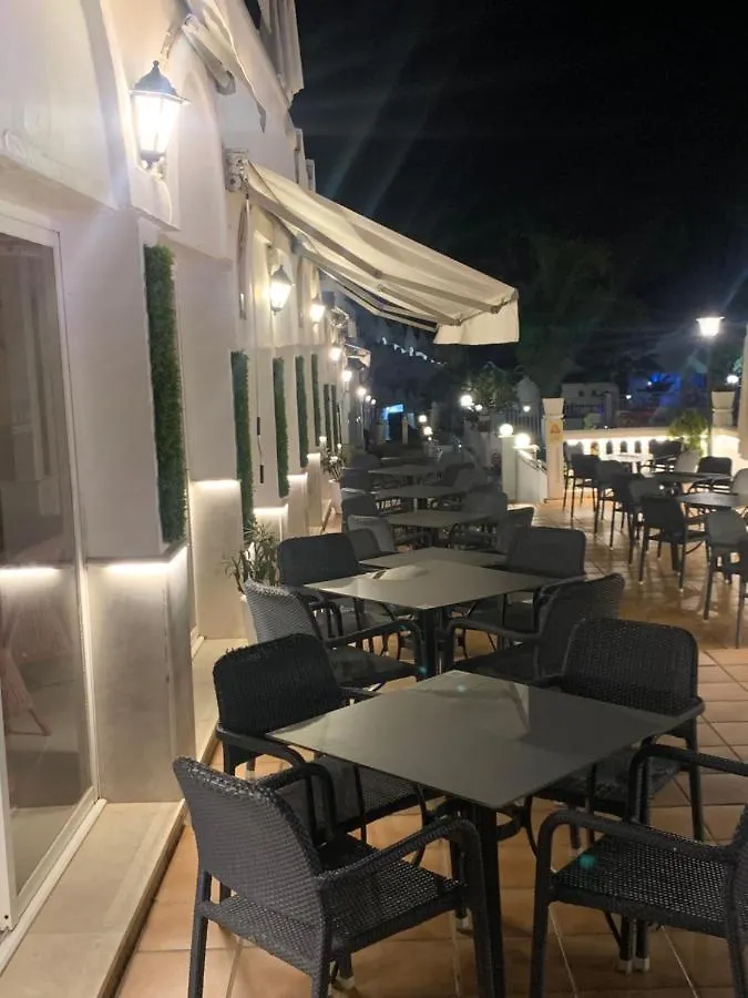 Casa Silvia Marbella - Dom W Kompleksie Hotelowym